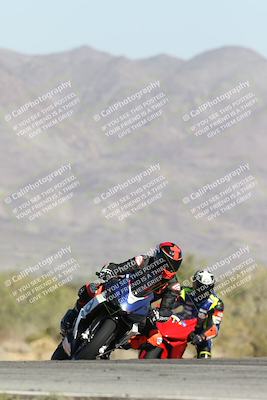 media/Dec-01-2025-Moto Forza (Mon) [[2daa91e15f]]/2-Intermediate Group/Session 2 Turn 9 Entry/